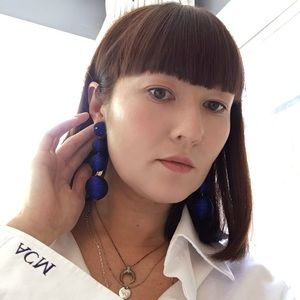 Meet your Posher, Aya